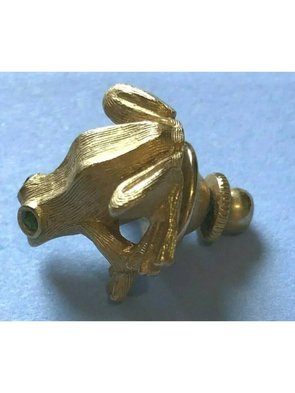 Avon Frog Gold Tone Tie Tack Lapel Pin Green Eyes Faux Gemstones Brooch EUC
